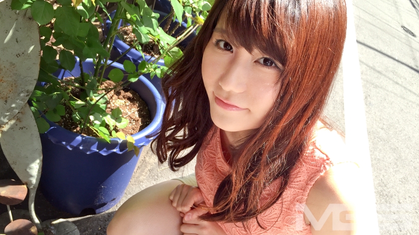 【まき22歳】Gカップ爆乳素人｜おっとり系の控えめ歯科助手美女がまさかのAV応募でギャップエロを見せつけるパイズリハメ撮りFUCK！｜MGS動画｜無料サンプルエロ画像